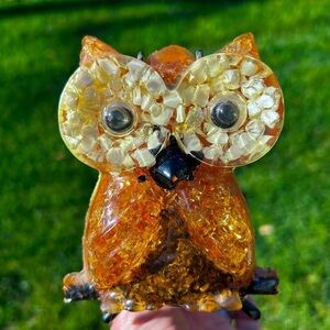 Mid Century Lucite Owl Coil Spring Letter Holder 1970's